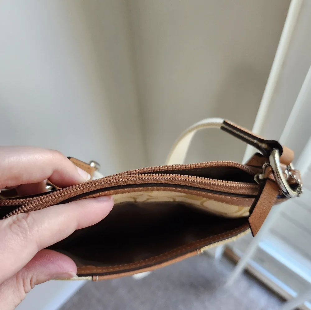 Coach Bag - Picture 6 of 6